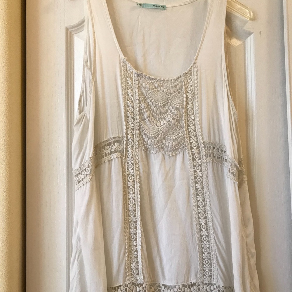 Adorable Maurice’s Tank with Lace Inlay! XL